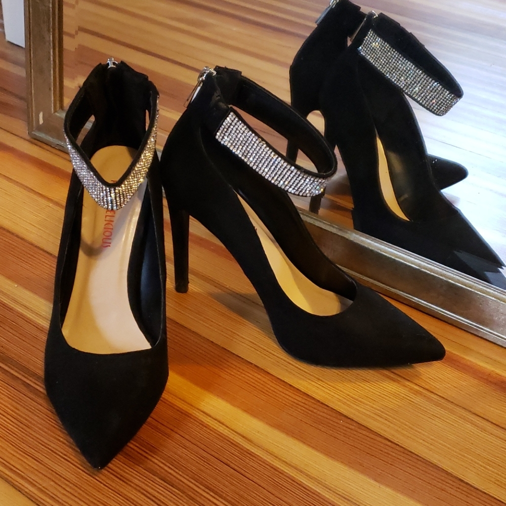 Black Stiletto Rhinestone Ankle Strap Heels sz 8